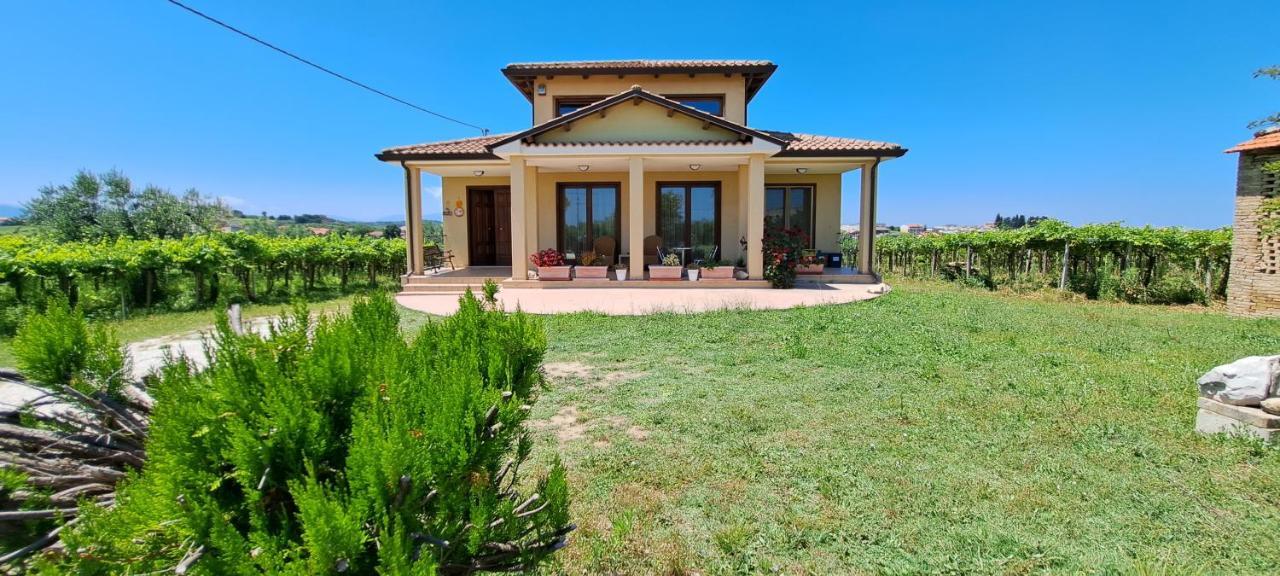 B & B Le Tre Rose Tollo Zewnętrze zdjęcie