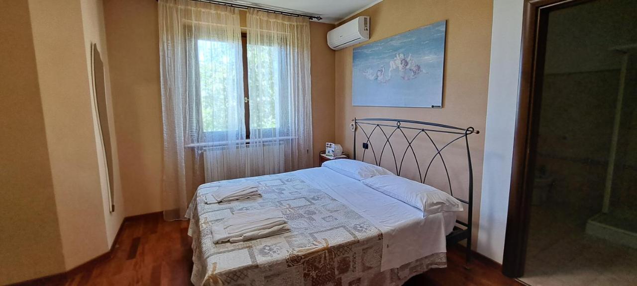 B & B Le Tre Rose Tollo Zewnętrze zdjęcie