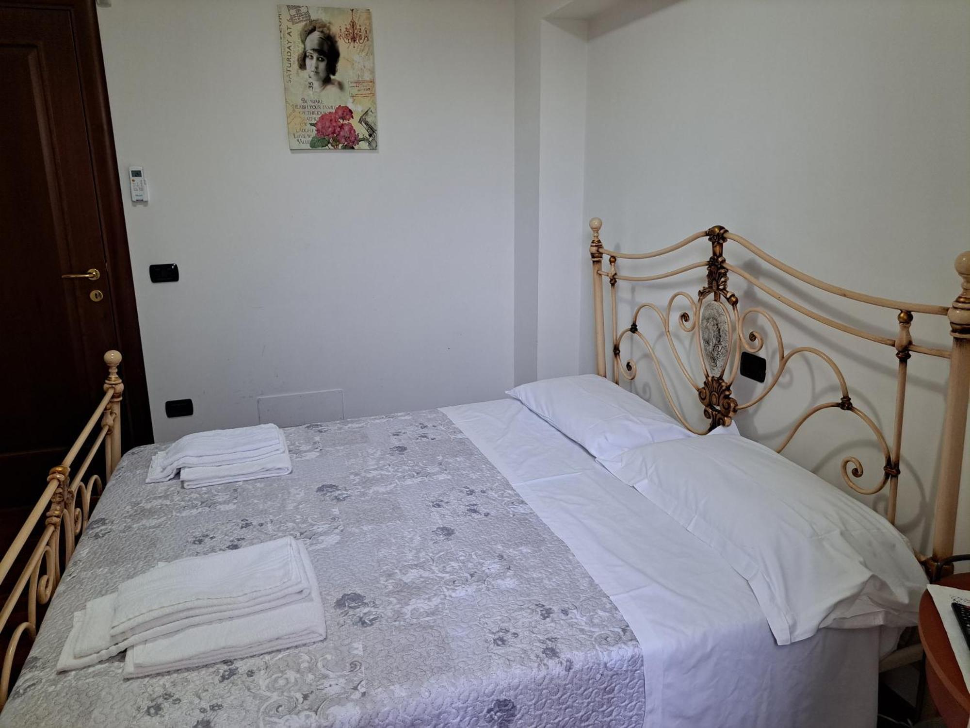 B & B Le Tre Rose Tollo Zewnętrze zdjęcie